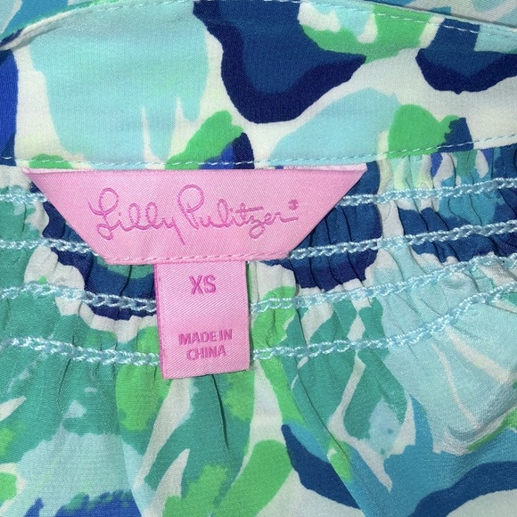 Lilly Pulitzer xsmall blue shell print silk top - Picture 3 of 7